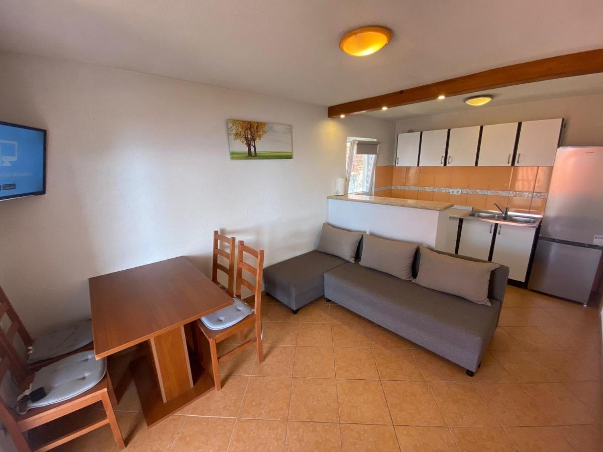 Seaside Secluded Apartments Cove Tvrdni Dolac, Hvar - 12655 Gdinj Экстерьер фото