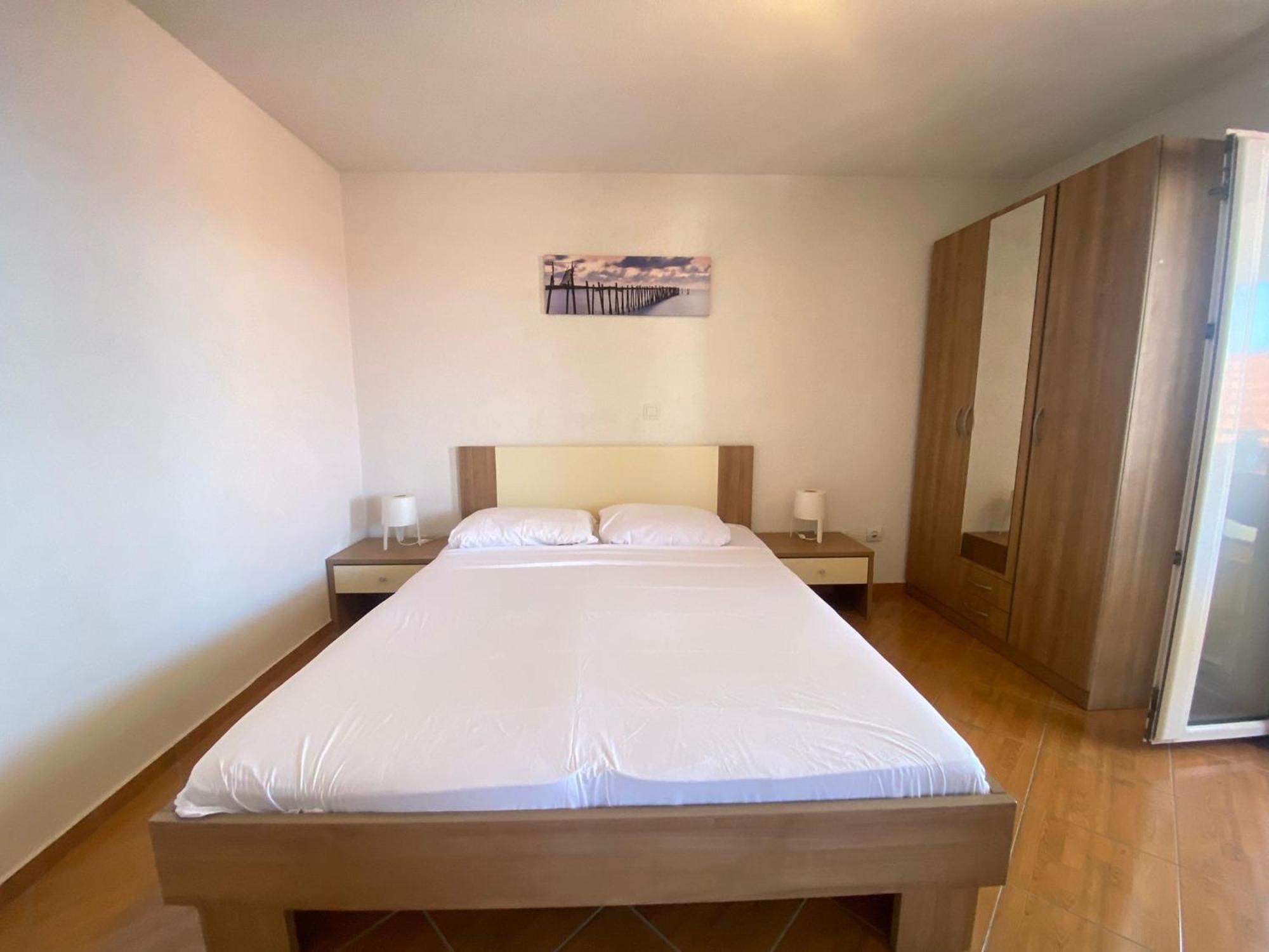 Seaside Secluded Apartments Cove Tvrdni Dolac, Hvar - 12655 Gdinj Номер фото